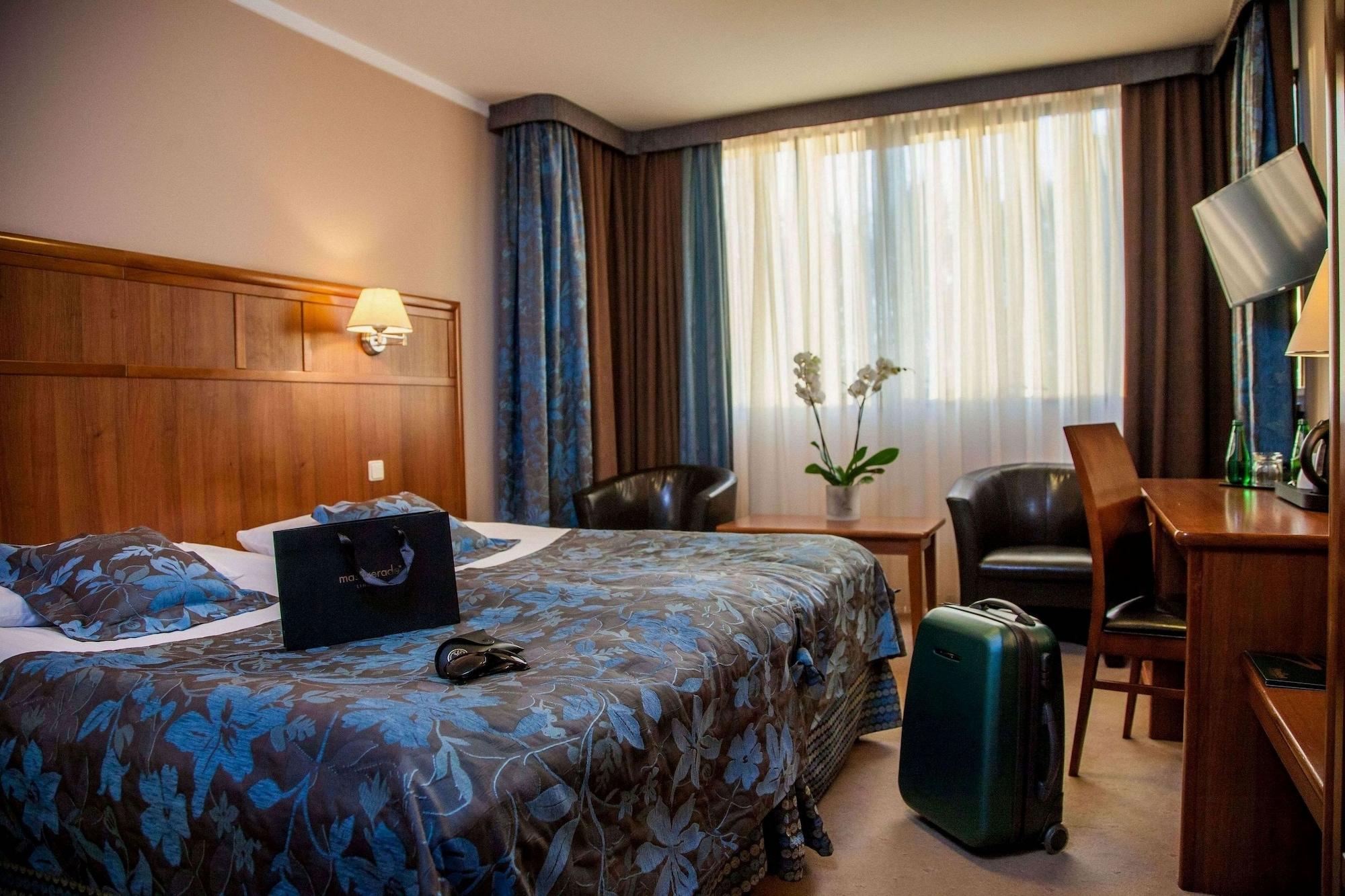 Farmona Hotel Business & Spa Krakow Ngoại thất bức ảnh