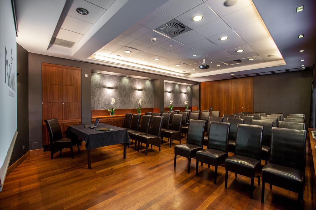 Farmona Hotel Business & Spa Krakow Ngoại thất bức ảnh